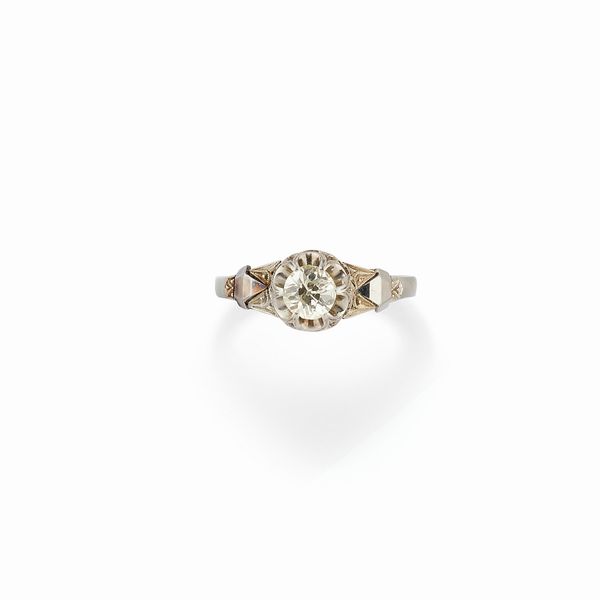Anello in oro bianco 18K con diamanti, 1930 circa  - Asta Argenti - Associazione Nazionale - Case d'Asta italiane