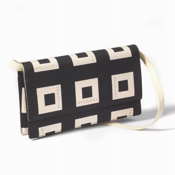 BULGARI BORSA IN TESSUTO CON FOULARD  - Asta Vintage: borse e accessori di Hermes, Louis Vuitton e altre grandi maison  - Associazione Nazionale - Case d'Asta italiane