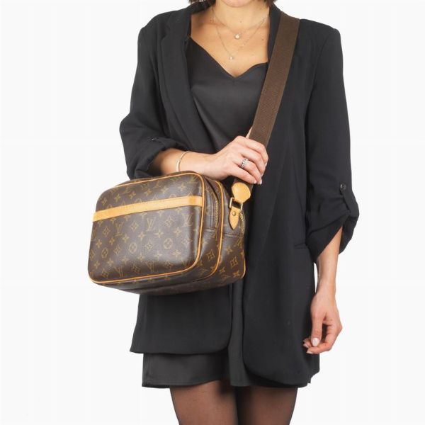 LOUIS VUITTON CAMERA BAG REPORTER  - Asta Vintage: borse e accessori di Hermes, Louis Vuitton e altre grandi maison  - Associazione Nazionale - Case d'Asta italiane