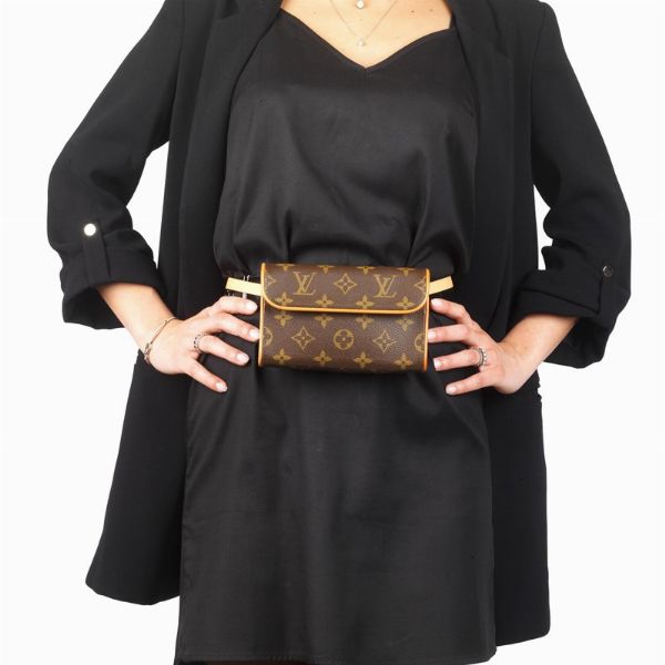 LOUIS VUITTON POCHETTE/MARSUPIO FLORENTINE  - Asta Vintage: borse e accessori di Hermes, Louis Vuitton e altre grandi maison  - Associazione Nazionale - Case d'Asta italiane