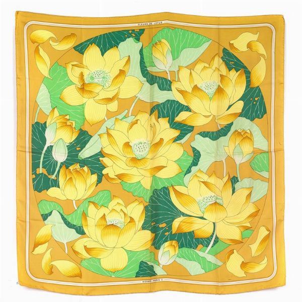 HERMES FOULARD  - Asta Vintage: borse e accessori di Hermes, Louis Vuitton e altre grandi maison  - Associazione Nazionale - Case d'Asta italiane