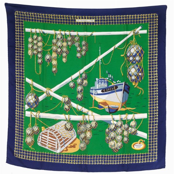 HERMES FOULARD �LES RAISINS DE LA MER�  - Asta Vintage: borse e accessori di Hermes, Louis Vuitton e altre grandi maison  - Associazione Nazionale - Case d'Asta italiane
