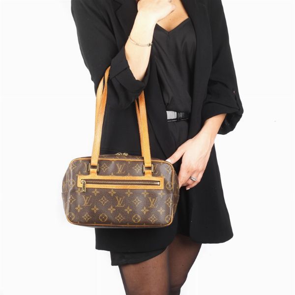 LOUIS VUITTON TRACOLLA CITE�  - Asta Vintage: borse e accessori di Hermes, Louis Vuitton e altre grandi maison  - Associazione Nazionale - Case d'Asta italiane
