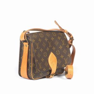 LOUIS VUITTON TRACOLLA CARTOUCHIERE  - Asta Vintage: borse e accessori di Hermes, Louis Vuitton e altre grandi maison  - Associazione Nazionale - Case d'Asta italiane