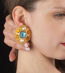 CHANEL ORECCHINI PIETRE COLORE  - Asta Vintage: borse e accessori di Hermes, Louis Vuitton e altre grandi maison  - Associazione Nazionale - Case d'Asta italiane