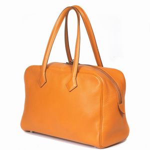 HERMES BAULETTO VICTORIA II 35  - Asta Vintage: borse e accessori di Hermes, Louis Vuitton e altre grandi maison  - Associazione Nazionale - Case d'Asta italiane