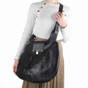 TOM FORD MAXI MESSENGER BAG  - Asta Vintage: borse e accessori di Hermes, Louis Vuitton e altre grandi maison  - Associazione Nazionale - Case d'Asta italiane