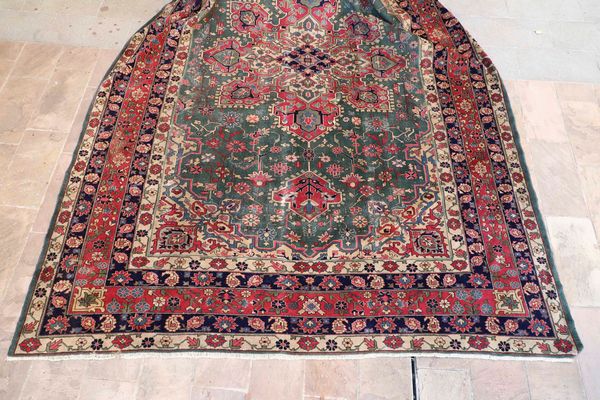 Tappeto Anatolia inizio XX secolo  - Asta Tappeti - Associazione Nazionale - Case d'Asta italiane