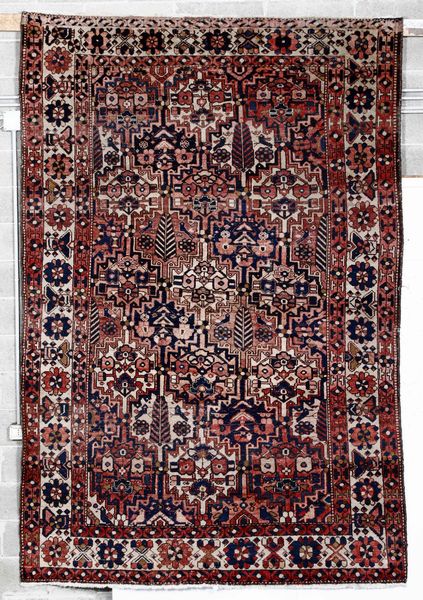 Tappeto Baktiary, Persia XX secolo  - Asta Tappeti - Associazione Nazionale - Case d'Asta italiane