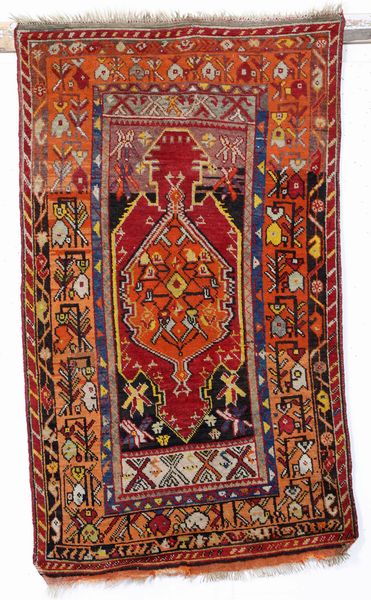 Tappeto anatolico, prima met XX secolo  - Asta Tappeti - Associazione Nazionale - Case d'Asta italiane