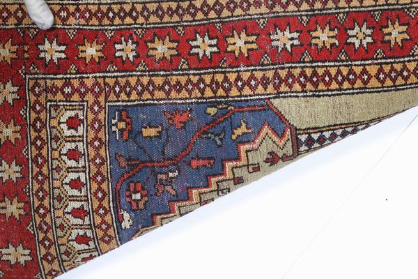 Piccolo tappeto Pakistan seconda met XX secolo  - Asta Tappeti - Associazione Nazionale - Case d'Asta italiane