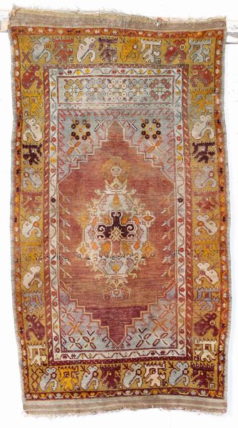 Tappeto anatolico prima met� XX secolo  - Asta Tappeti - Associazione Nazionale - Case d'Asta italiane