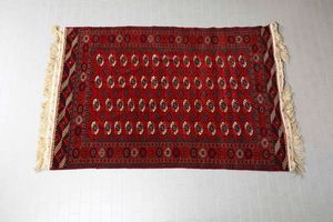 Lotto di due tappeti Turkmeni XX secolo  - Asta Tappeti - Associazione Nazionale - Case d'Asta italiane