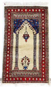 Piccolo tappeto Pakistan seconda met XX secolo  - Asta Tappeti - Associazione Nazionale - Case d'Asta italiane