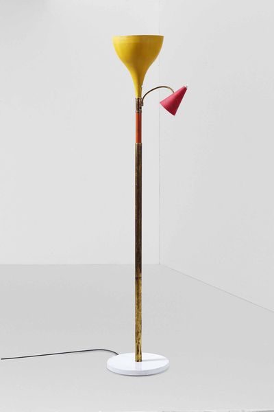 Lampada da terra a luce diretta e indiretta.  - Asta Design - Associazione Nazionale - Case d'Asta italiane