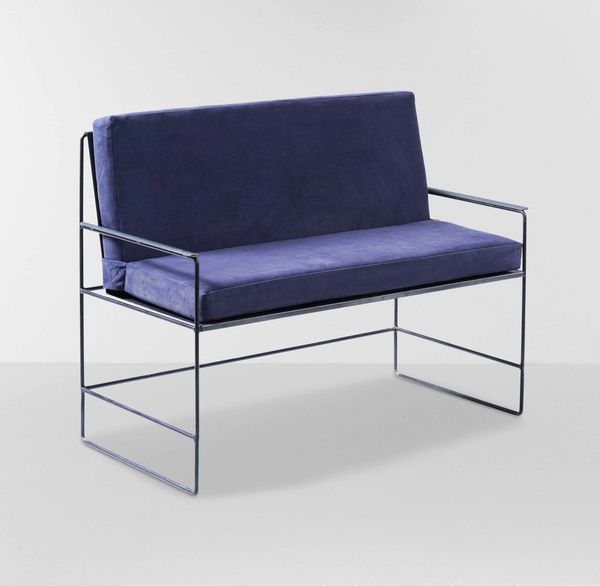 Divano con struttura in tubolare metallico  - Asta Design - Associazione Nazionale - Case d'Asta italiane