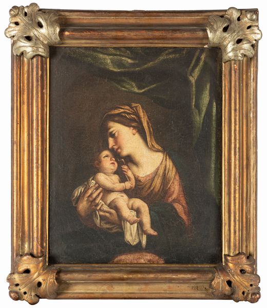 ,Scuola romana, fine secolo XVII - inizi secolo XVIII : Madonna con Bambino e drappo verde sullo sfondo  - Asta Dipinti e Disegni Antichi - Associazione Nazionale - Case d'Asta italiane