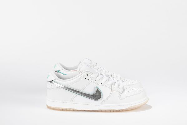 ,NIKE : Dunk SB Low Diamond Supply Co White Diamond - Taglia US 11.5 EUR 45.5  - Asta Sneakerhead: la prima asta di sneakers in Italia - Associazione Nazionale - Case d'Asta italiane