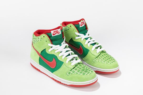 ,NIKE : Dunk SB High Pro Dr. Feelgood - Taglia US 10.5 EUR 44.5  - Asta Sneakerhead: la prima asta di sneakers in Italia - Associazione Nazionale - Case d'Asta italiane