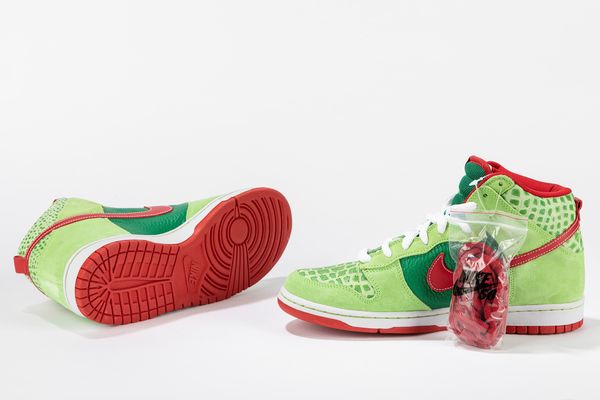 ,NIKE : Dunk SB High Pro Dr. Feelgood - Taglia US 10.5 EUR 44.5  - Asta Sneakerhead: la prima asta di sneakers in Italia - Associazione Nazionale - Case d'Asta italiane