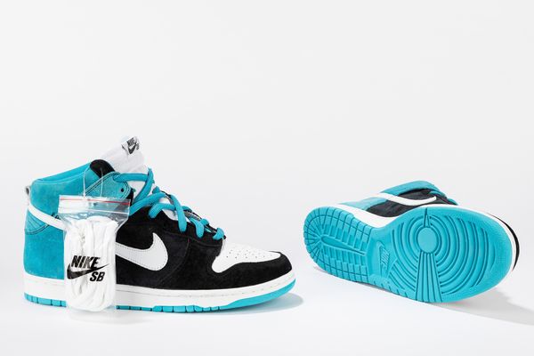 ,NIKE : Dunk SB High Send Help - Taglia US 10  EUR 44  - Asta Sneakerhead: la prima asta di sneakers in Italia - Associazione Nazionale - Case d'Asta italiane
