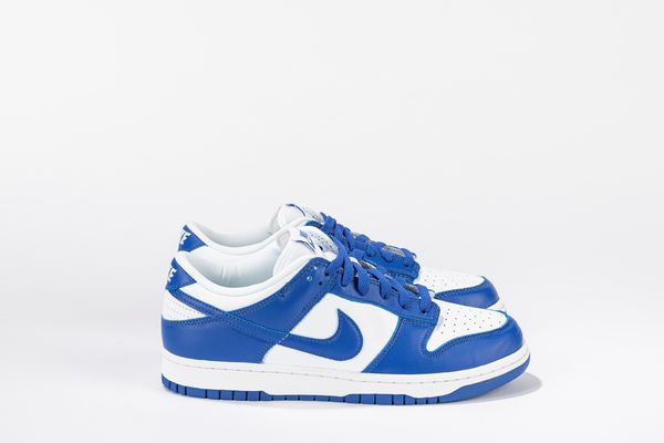 ,NIKE : Bundle Pack - Dunk Low SP Syracuse &  Dunk Low SP Kentucky  - Taglia US 9 EUR 42.5  - Asta Sneakerhead: la prima asta di sneakers in Italia - Associazione Nazionale - Case d'Asta italiane