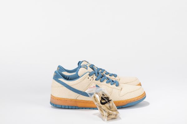 ,NIKE : Dunk SB Low Hemp Blue - Taglia US 10 EUR 44  - Asta Sneakerhead: la prima asta di sneakers in Italia - Associazione Nazionale - Case d'Asta italiane