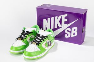 ,NIKE - Dunk SB Low Supreme Stars Mean Green - Taglia US 11 EUR 45