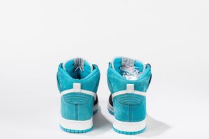 ,NIKE : Dunk SB High Send Help - Taglia US 10  EUR 44  - Asta Sneakerhead: la prima asta di sneakers in Italia - Associazione Nazionale - Case d'Asta italiane