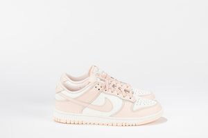 ,NIKE : Dunk Low Orange Pearl (W) - Taglia US 9.5W EUR 41  - Asta Sneakerhead: la prima asta di sneakers in Italia - Associazione Nazionale - Case d'Asta italiane