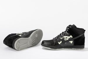 ,NIKE : Dunk High St. Pauli - Taglia US 10 EUR 44  - Asta Sneakerhead: la prima asta di sneakers in Italia - Associazione Nazionale - Case d'Asta italiane