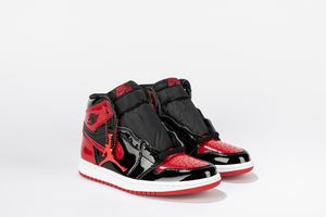 ,NIKE : Jordan 1 Retro High OG Patent Bred  - Taglia US 5 EUR 37.5  - Asta Sneakerhead: la prima asta di sneakers in Italia - Associazione Nazionale - Case d'Asta italiane