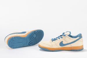 ,NIKE : Dunk SB Low Hemp Blue - Taglia US 10 EUR 44  - Asta Sneakerhead: la prima asta di sneakers in Italia - Associazione Nazionale - Case d'Asta italiane