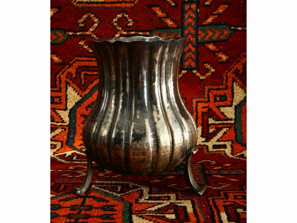 Vaso in argento  - Asta House Sale: Un'elegante casa fiorentina - Associazione Nazionale - Case d'Asta italiane