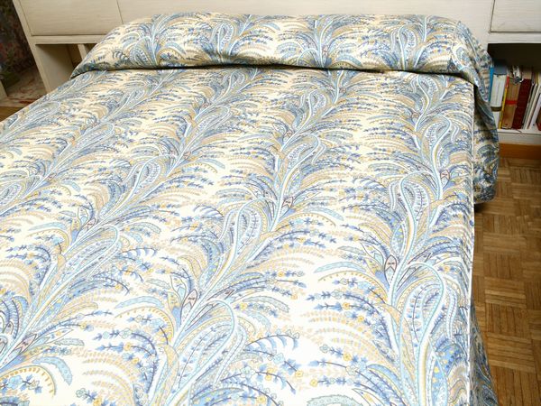 Due copriletto matrimoniali in cotone e lino  - Asta House Sale: Un'elegante casa fiorentina - Associazione Nazionale - Case d'Asta italiane