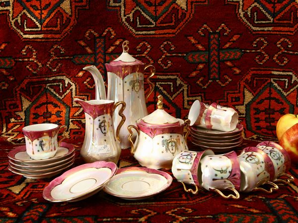 Servito da caff� in porcellana a lustro  - Asta House Sale: Un'elegante casa fiorentina - Associazione Nazionale - Case d'Asta italiane