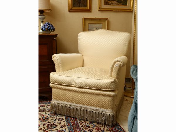 Poltrona imbottita  - Asta House Sale: Un'elegante casa fiorentina - Associazione Nazionale - Case d'Asta italiane