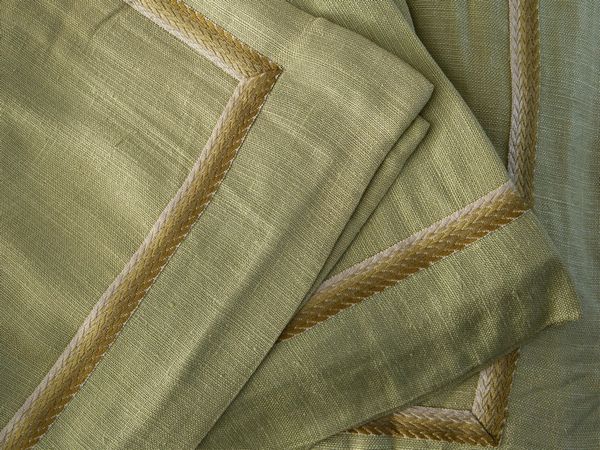 Coppia di tende in filaticcio dorato  - Asta House Sale: Un'elegante casa fiorentina - Associazione Nazionale - Case d'Asta italiane