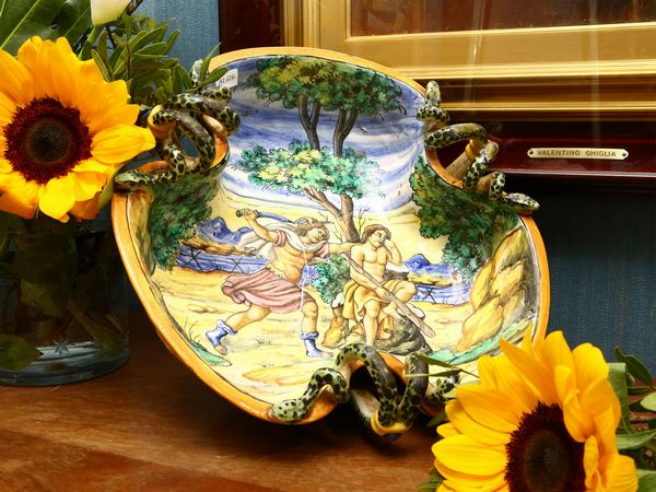 Alzata in terracotta smaltata in policromia  - Asta House Sale: Un'elegante casa fiorentina - Associazione Nazionale - Case d'Asta italiane