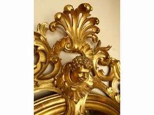 Grande specchiera con cornice in legno intagliato e dorato  - Asta House Sale: Un'elegante casa fiorentina - Associazione Nazionale - Case d'Asta italiane