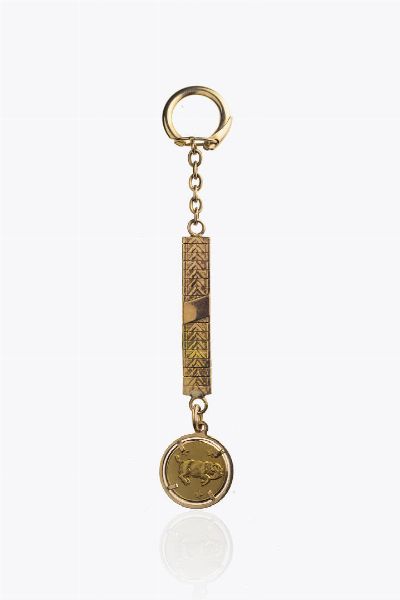 PORTACHIAVI : Peso gr 14 9 in oro giallo  con l'immagine di un ariete  - Asta Asta 205 Gioielli - Associazione Nazionale - Case d'Asta italiane