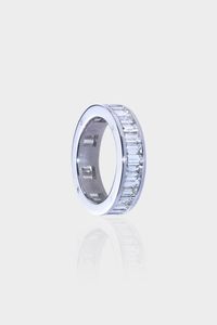 bulgari - Peso gr 6 4 Misura 11 Eternel in oro bianco  firmata Bulgari  con diamanti taglio baguette per totali ct 4 ca  [..]