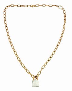 POMELLATO - Peso gr 17 1 Lunghezza cm 39 Girocollo in oro 9 Kt  ad anelli ovalizzati  con ciondolo a forma di lucchetto in  [..]