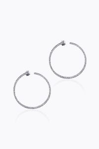 COPPIA DI ORECCHINI - Peso gr 7 8 Diam. cm 5 in oro bianco  a cerchio  con diamanti taglio brillante per totali ct 1 20 ca