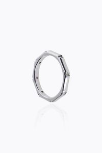 ETERNEL - Peso gr 3 3 Misura 13 (53) in oro bianco  di forma ottagonale con diamanti taglio brillante a decoro