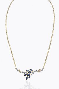 GIROCOLLO - Peso gr 8 in oro giallo e bianco  al centro zaffiri taglio navette e diamanti taglio 8/8 per totali ct 0 35 ca