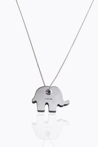 VHERNIER - Catena e ciondolo in argento 925/1000  firmato Vhernier  a forma di due elefanti di cui uno in legno Corredato  [..]