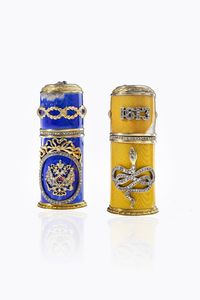 REPLICA DI FABERGE' - Lotto di due portaoggetti in argento dorato  recanti punzoni Faberg�  88 Zolotnik  argentiere Andersen Johan.  [..]