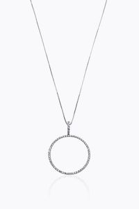 CATENA CON CIONDOLO - Peso gr 4 7 in oro bianco  a forma di cerchio  con diamanti taglio brillante per totali ct 0 45 ca  probabile  [..]