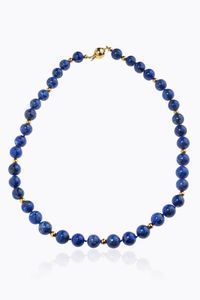 GIROCOLLO - Lunghezza cm 49 composto da un filo di sfere di lapislazzuli a scalare dal diam di mm 7 5 a 9. Chiusura e distanziali  [..]